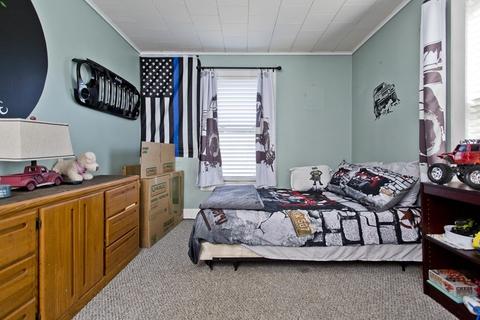16 Lawrence Rd, Chicopee, MA 01013 photo 23