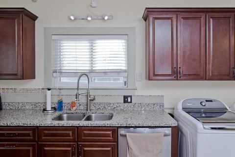 16 Lawrence Rd, Chicopee, MA 01013 photo 7