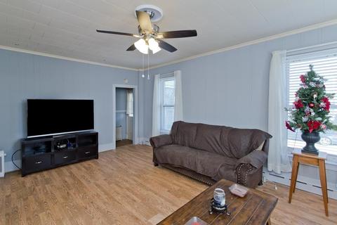 16 Lawrence Rd, Chicopee, MA 01013 photo 10