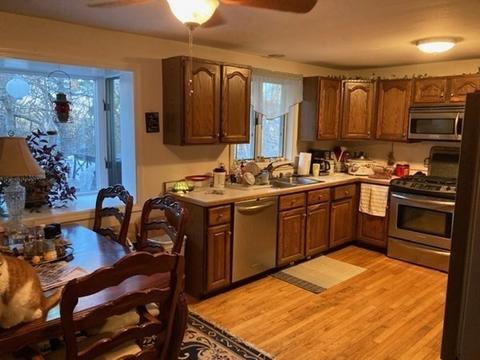 8 Hobbler Rd, Bourne, MA 02532 photo 3