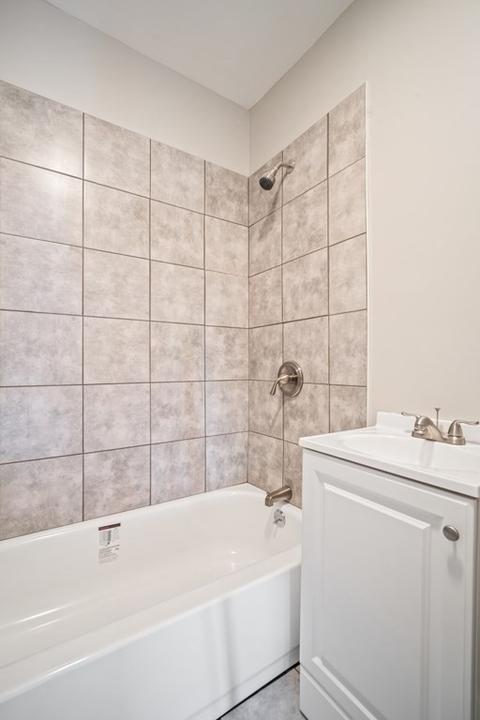 246 Walnut St, Springfield, MA 01105 photo 9