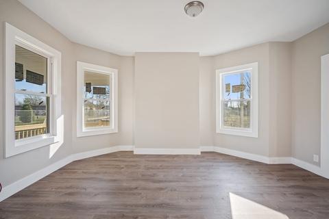 246 Walnut St, Springfield, MA 01105 photo 5
