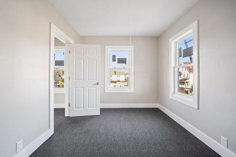 246 Walnut St, Springfield, MA 01105 photo 11