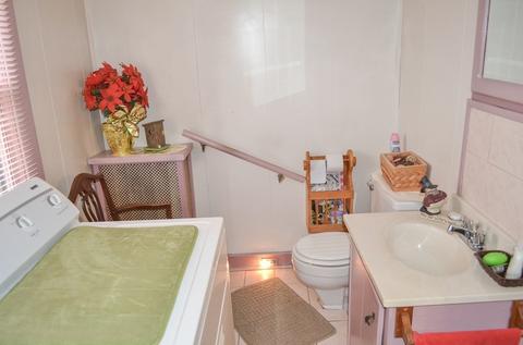 19 Carlton St, Springfield, MA 01108 photo 11