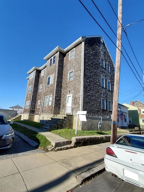 39 Beacon St, Fall River, MA 02721 photo 3