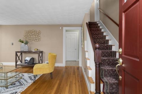 541 Summer Ave, Reading, MA 01867 photo 3