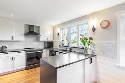 4 Abernathy Way, Marblehead, MA 01945 photo 8