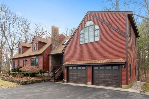 29 Bumpy Ln, Methuen, MA 01844 photo 2