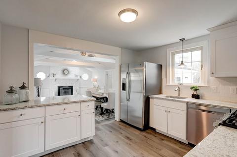 72 Robbins St, Acton, MA 01720 photo 4