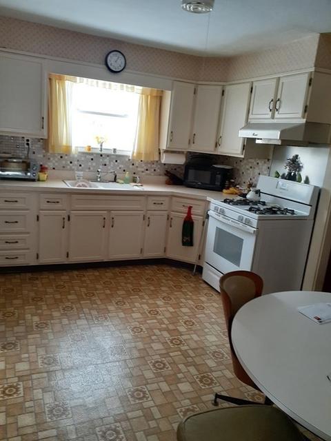 35 Benjamin St, Dedham, MA 02026 photo 8