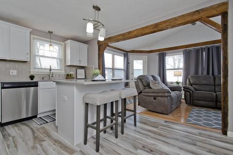 68 Cheyenne Rd, Springfield, MA 01109 photo 9