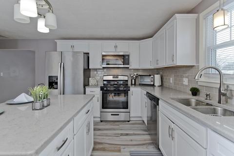 68 Cheyenne Rd, Springfield, MA 01109 photo 14