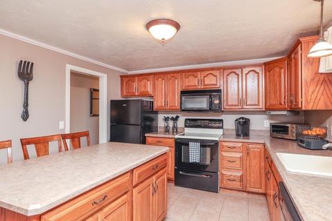 41 Ruth Ellen Rd, Raynham, MA 02767 photo 17