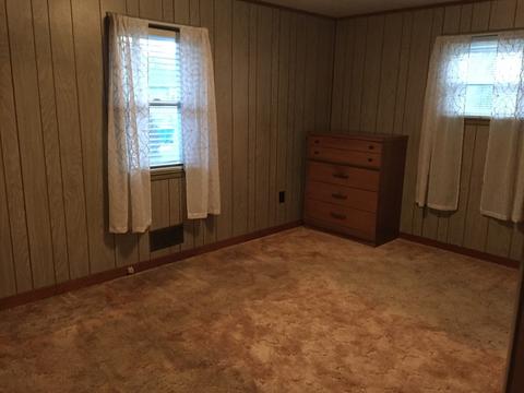 2 Oak Tree Ln, Webster, MA 01570 photo 8