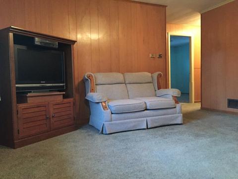 2 Oak Tree Ln, Webster, MA 01570 photo 11