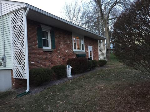 2 Oak Tree Ln, Webster, MA 01570 photo 6