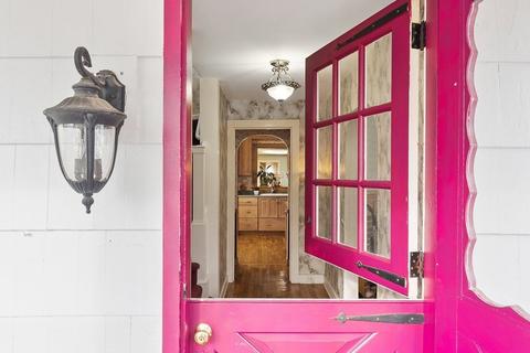 46 Starrett Ave, Athol, MA 01331 photo 2