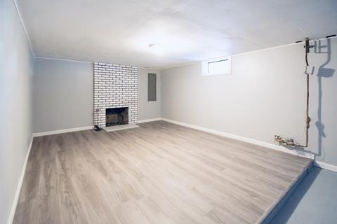 86 Emerson St, Springfield, MA 01118 photo 11