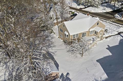 371 Pleasant St, Canton, MA 02021 photo 2