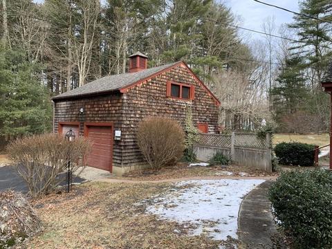 94 South St, Upton, MA 01568 photo 4