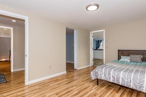 24 Forest St, Worcester, MA 01609 photo 17