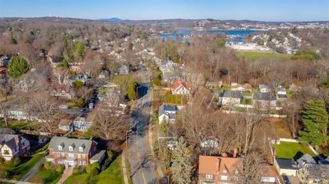 24 Forest St, Worcester, MA 01609 photo 40