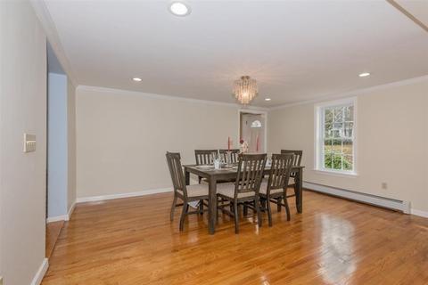 24 Forest St, Worcester, MA 01609 photo 15