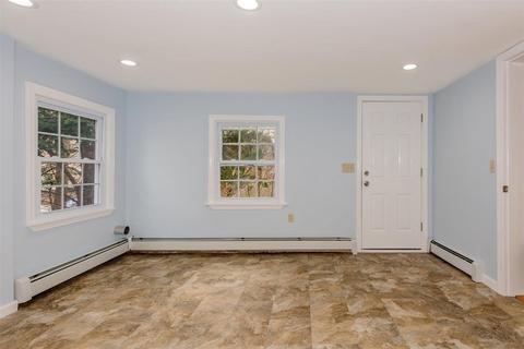 24 Forest St, Worcester, MA 01609 photo 19