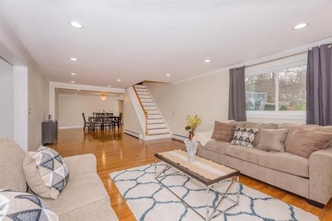 24 Forest St, Worcester, MA 01609 photo 14