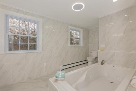 24 Forest St, Worcester, MA 01609 photo 23