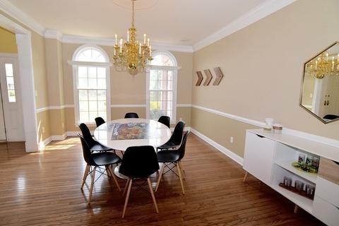 43 Cherokee Rd, Canton, MA 02021 photo 2