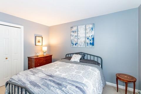 4 Lakeview Rd, Webster, MA 01570 photo 19