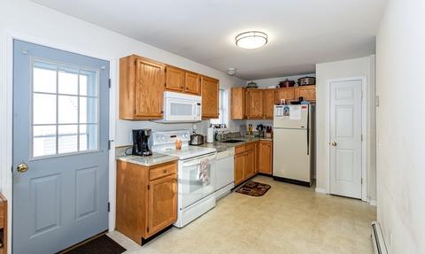 4 Lakeview Rd, Webster, MA 01570 photo 9