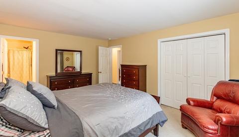4 Lakeview Rd, Webster, MA 01570 photo 17