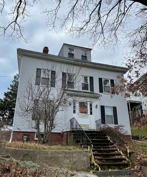 18 Trask St, Gloucester, MA 01930 photo 1