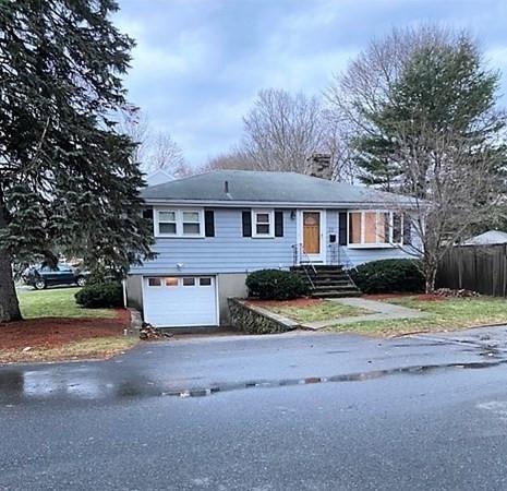 22 Hancock St, Reading, MA 01867 photo 2