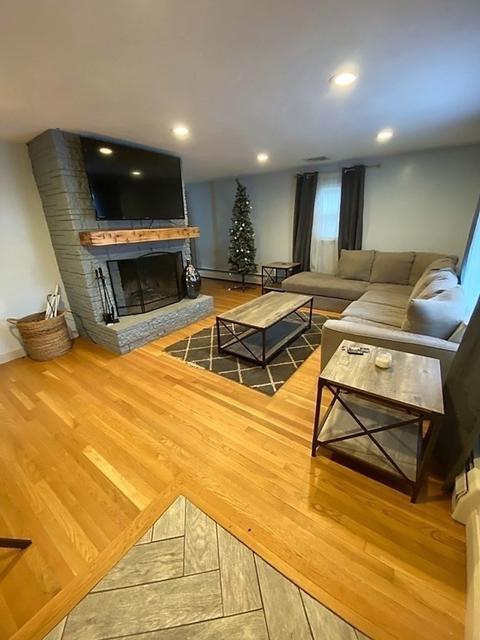 22 Hancock St, Reading, MA 01867 photo 3