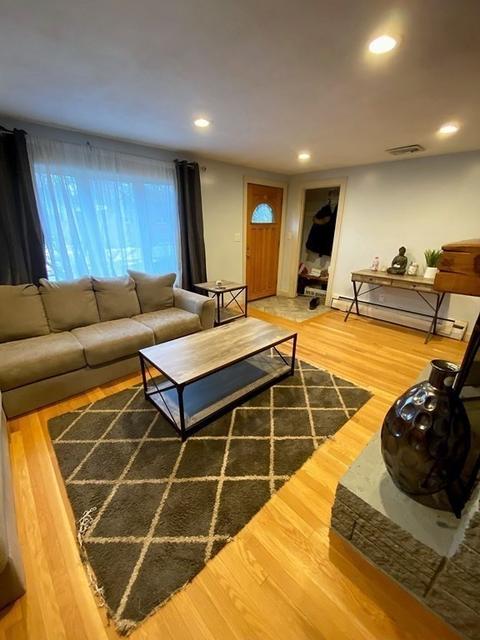 22 Hancock St, Reading, MA 01867 photo 4