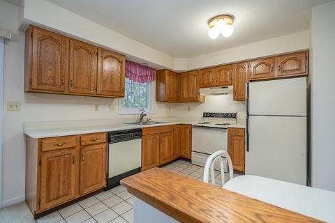 200 Lambert Ter #43, Chicopee, MA 01020 photo 12