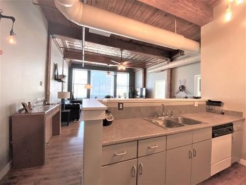 158 Chestnut St #2F, Springfield, MA 01103 photo 4