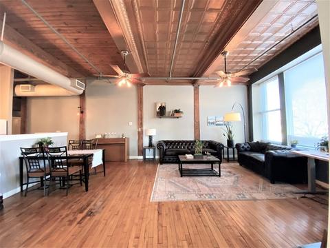 158 Chestnut St #2F, Springfield, MA 01103 photo 1