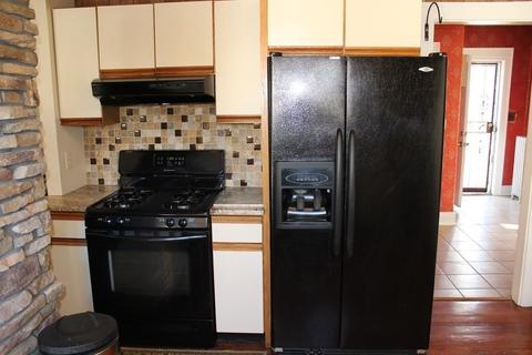 38 Leitch St, Springfield, MA 01109 photo 6