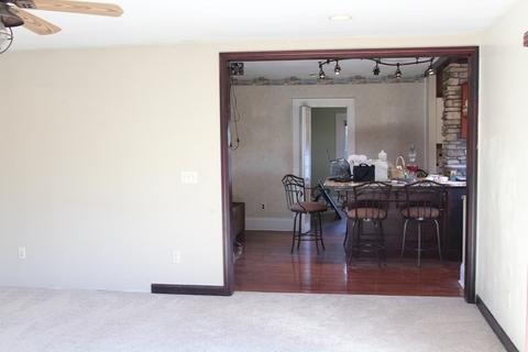 38 Leitch St, Springfield, MA 01109 photo 11