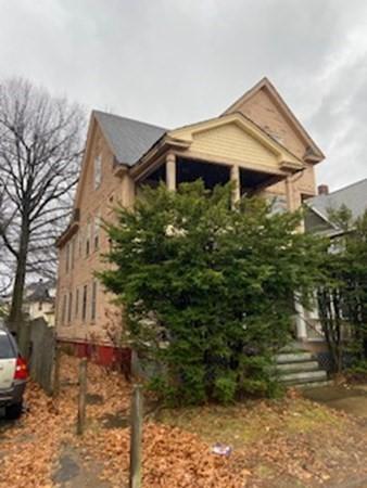 655 Sumner Ave, Springfield, MA 01118 photo 2
