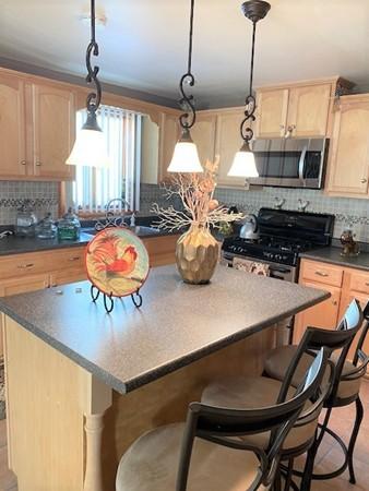 54 Healy St, Fall River, MA 02723 photo 5