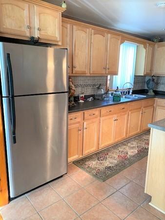 54 Healy St, Fall River, MA 02723 photo 4