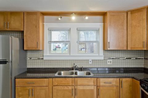 37 Greenleaf St, Chicopee, MA 01013 photo 7