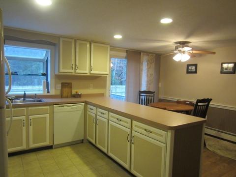 41 Cromesett Rd, Wareham, MA 02571 photo 4
