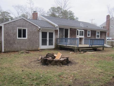 41 Cromesett Rd, Wareham, MA 02571 photo 2