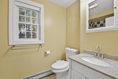 28 Delawanda Dr, Worcester, MA 01603 photo 16